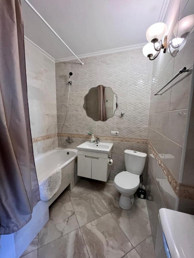 Видовая 1 Ком На Осокорках Kiev Exterior foto
